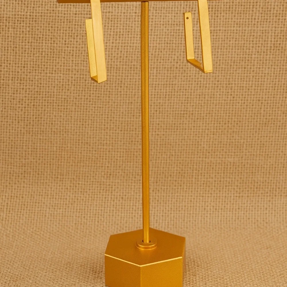 Elegant 18K Goldfilled Geometric Hoops - Picture 2 of 4